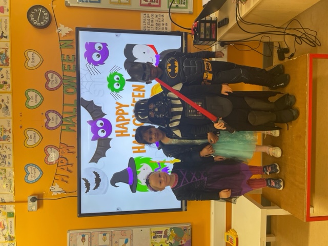 Ms O'Reilly's Class Image 3