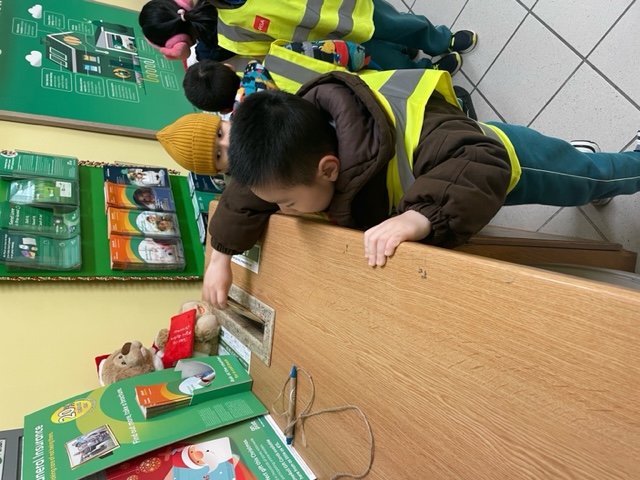 Ms O'Reilly's Class Image 4