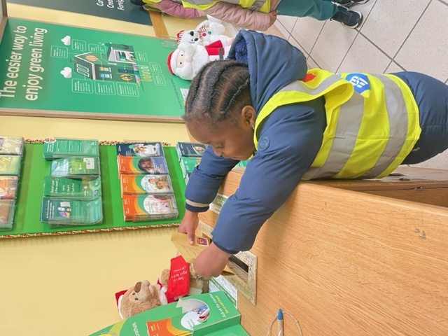 Ms O'Reilly's Class Image 9