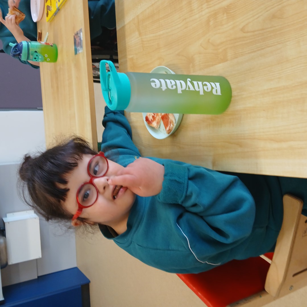 Ms Higgins' Sonas Class Image 12